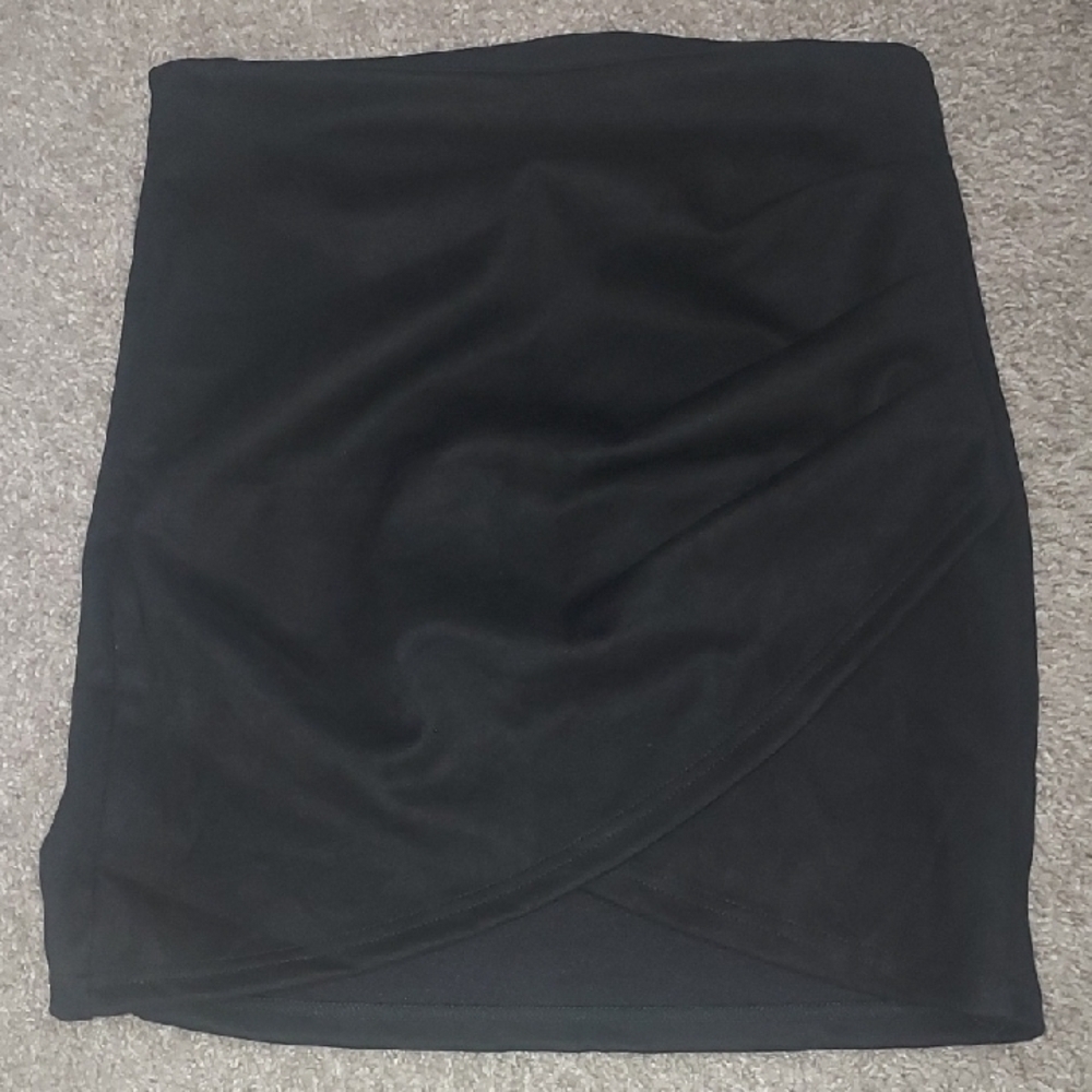 4/$18 Elegant Black Women's Skirt